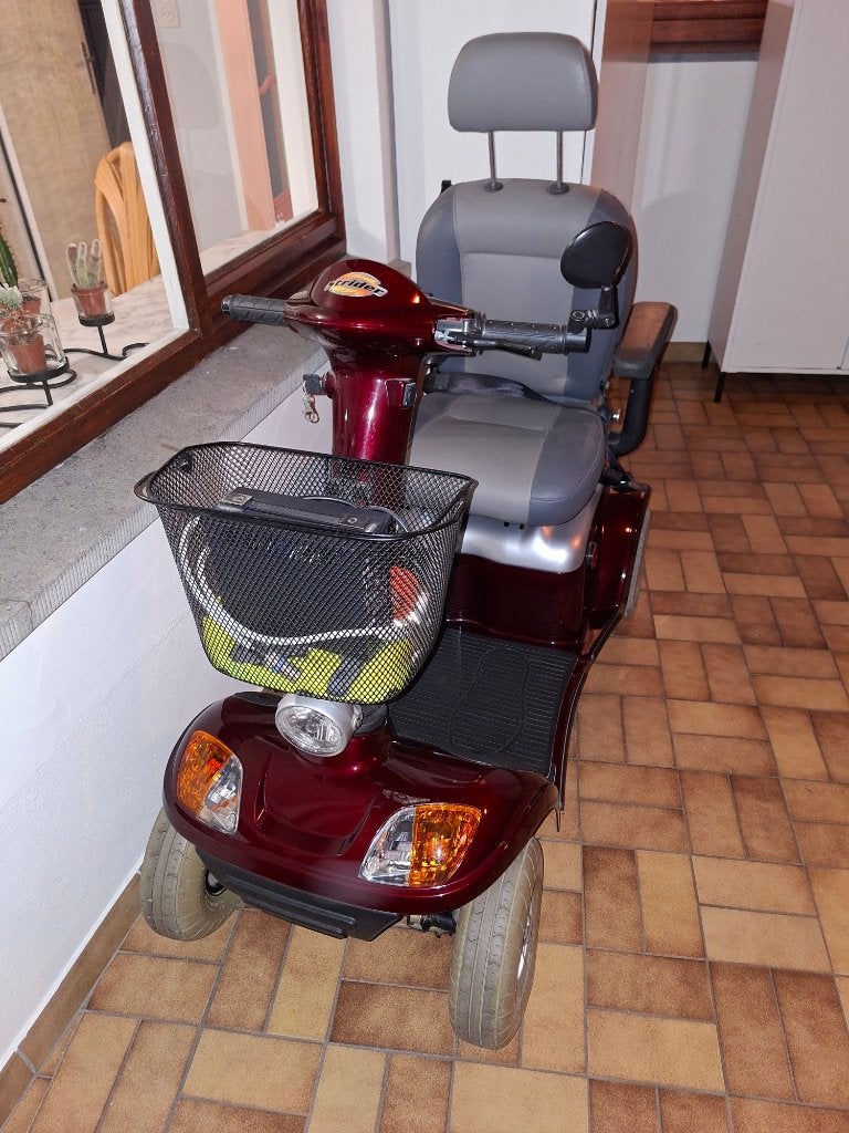 Luxe Vierwiel Scootmobiel Days Strider ST4, Diversen, Brommobielen en Scootmobielen, Gebruikt, 26 t/m 35 km, 11 t/m 15 km/u, Ophalen