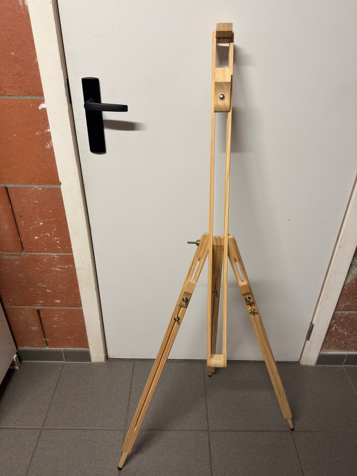Schildersezel, Hobby en Vrije tijd, Ophalen, Zo goed als nieuw