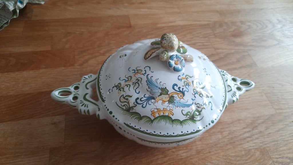 faience Moustiers ecuelle couverte, Antiquités & Art, Enlèvement