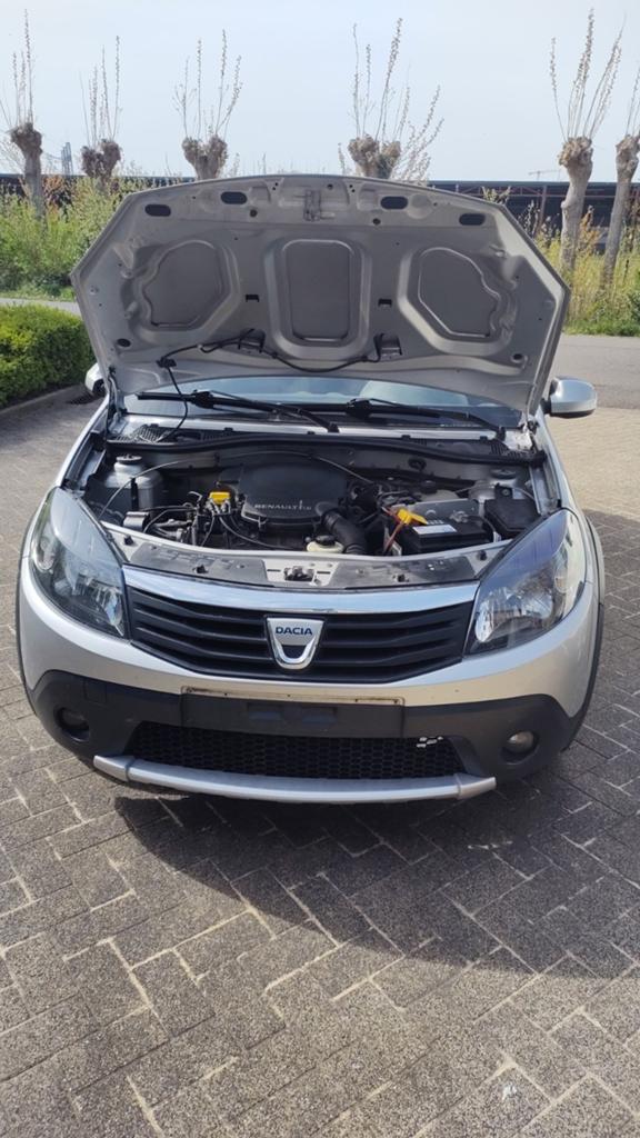 Dacia Sandero (Hatchback) 1.6 Benzine, Auto's, Stof, 5 zetels, 5 deurs, Particulier