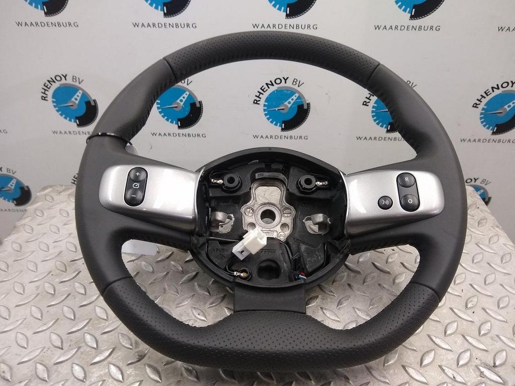 RENAULT TWINGO SPORT STUURWIEL 2017, Enlèvement ou Envoi, Utilisé, Stiba membre