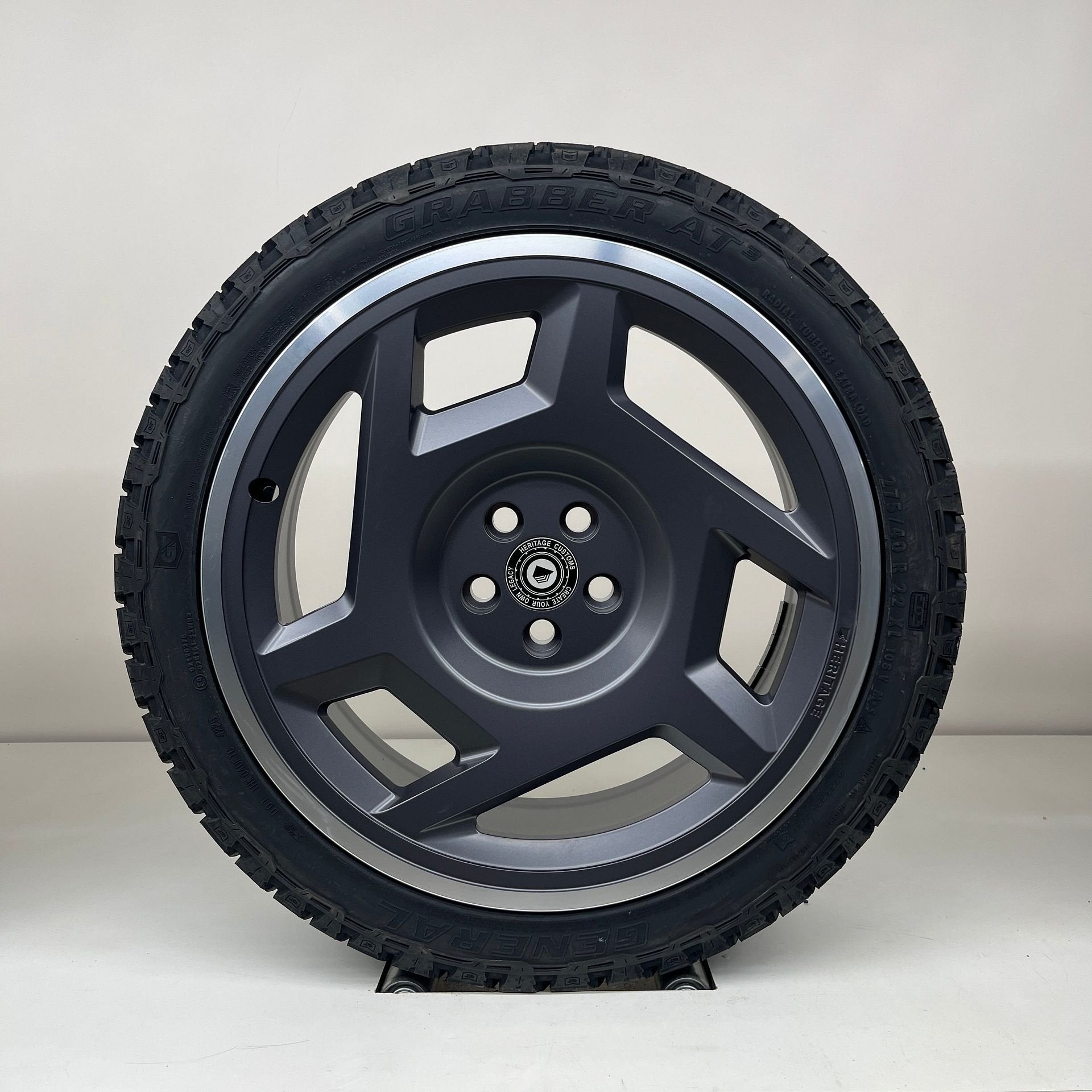 Land Rover Defender - 22 inch - all season NIEUW, Neuf, Pneus et Jantes, 4 Saisons, Enlèvement ou Envoi