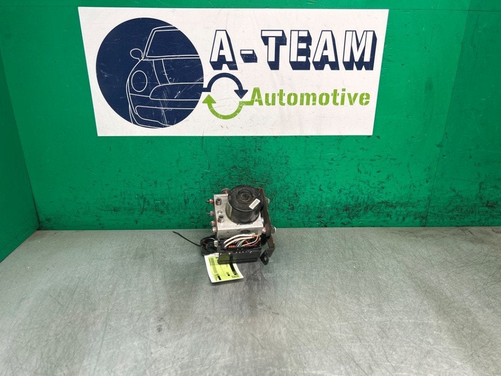 ABS POMP Opel Agila (B) (01-2008/10-2014) (|85L02WD|), Gebruikt, Opel, Opel Automobile GmbH, Kontakt-opel@opel.com