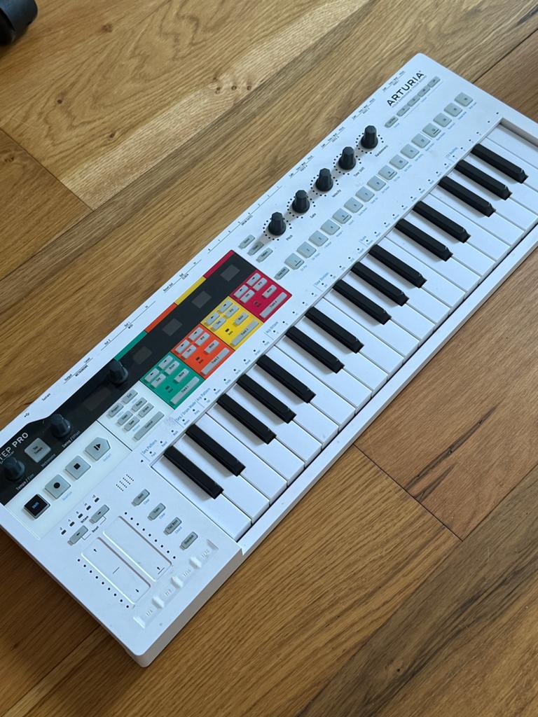 Arturia Keystep Pro, Muziek en Instrumenten, Midi-apparatuur, Ophalen of Verzenden, Zo goed als nieuw