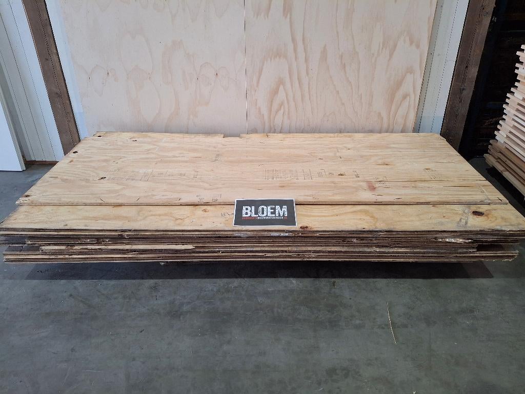 Underlaymentplaat gebruikt., Bricolage & Construction, Plinthes & Finitions, Utilisé, Autres types, Autres matériaux, 200 à 250 cm