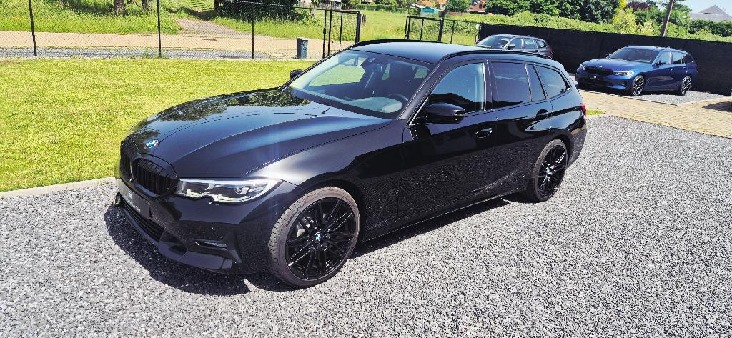 BMW 318DA Sportseats-Leder-Ambiance-Camera-Shadowpack-12MGAR, Autos, BMW, Cuir, Achat, Entreprise, Entretenue par le concessionnaire