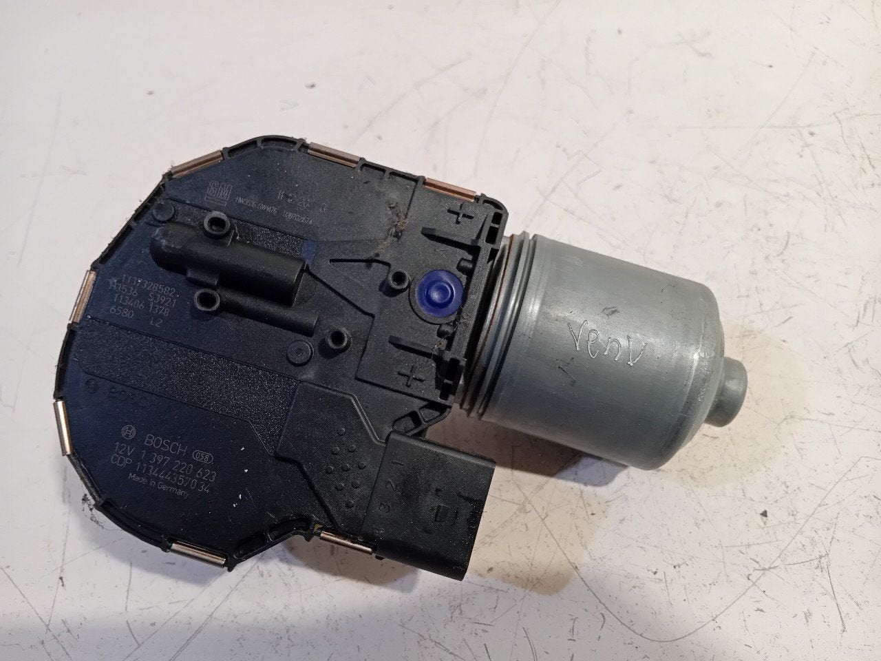 Ruitenwissermotor voor Opel Ampera, Onderdelen@venauto.nl, Van der Ven Autorecycling B.V., Ettenseweg 76, 4706 PB Roosendaal, The Netherlands