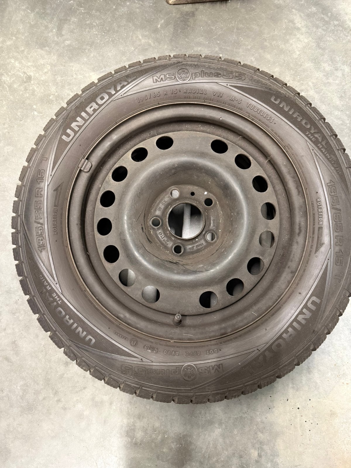 4 stalen velgen met winterband.195/65 r15, Auto diversen, Ophalen, Zo goed als nieuw