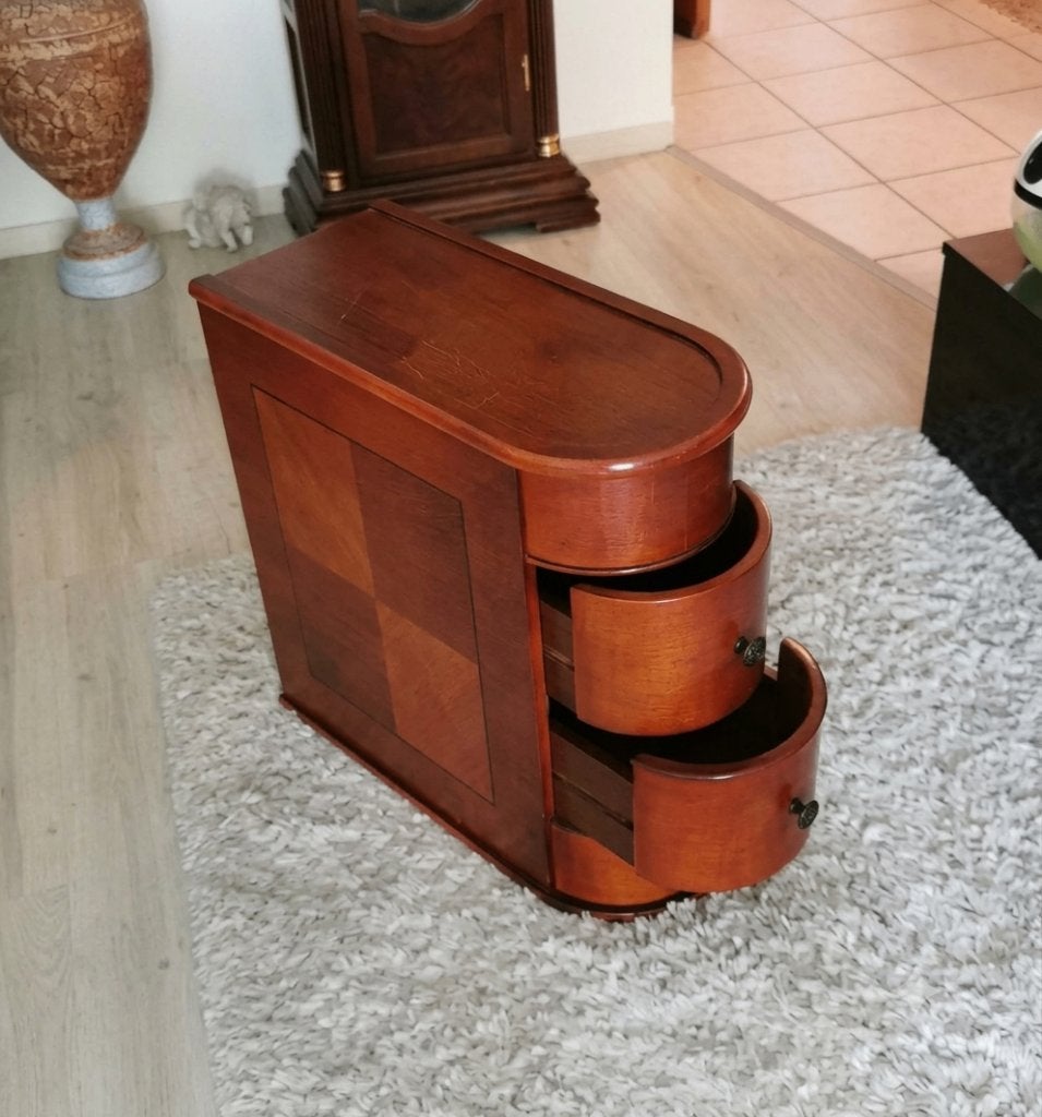 Vintage bijzettafel / commode., Antiek en Kunst, Verzenden