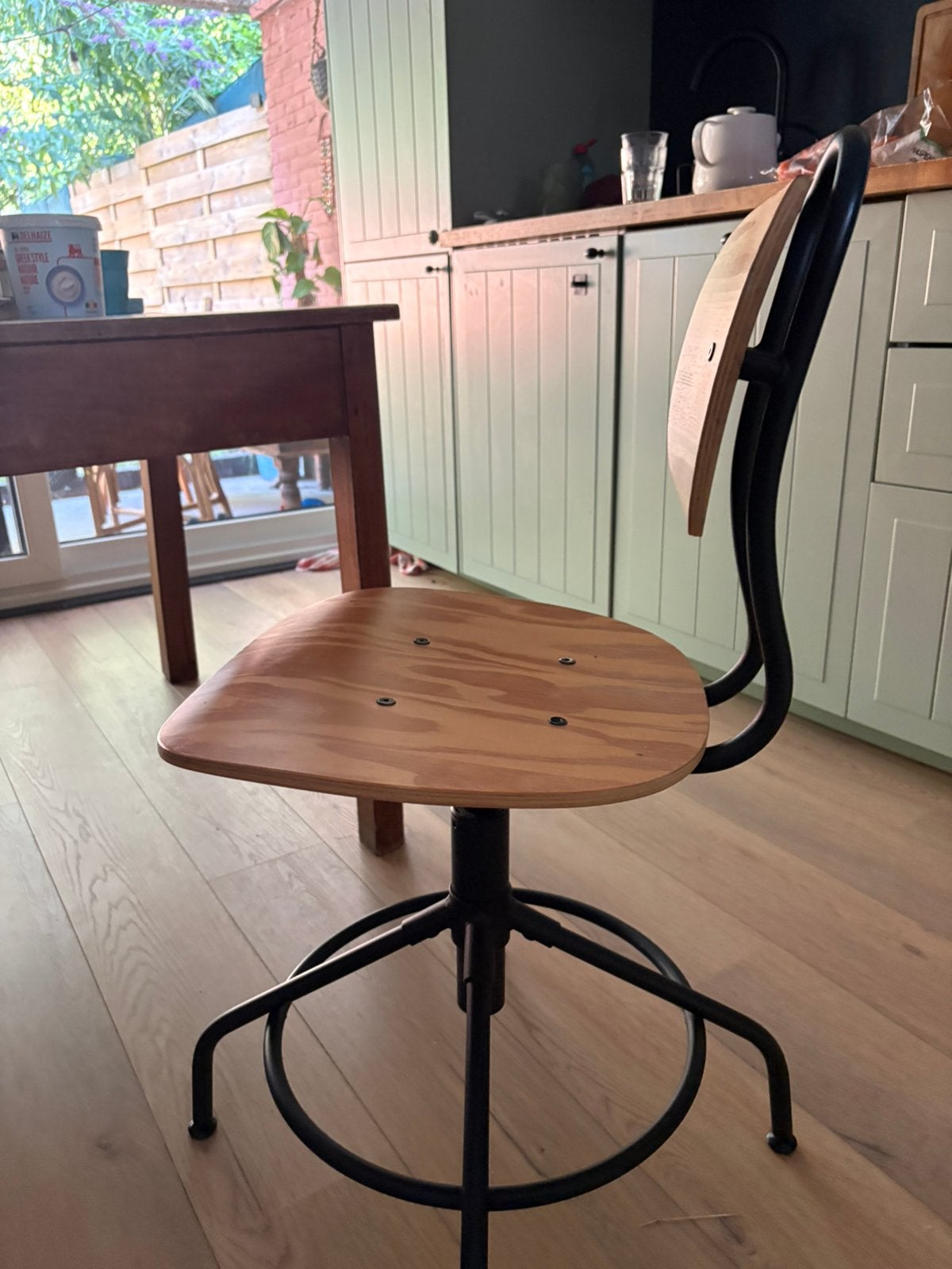 Verstelbare design Kruk, Ophalen, Zo goed als nieuw