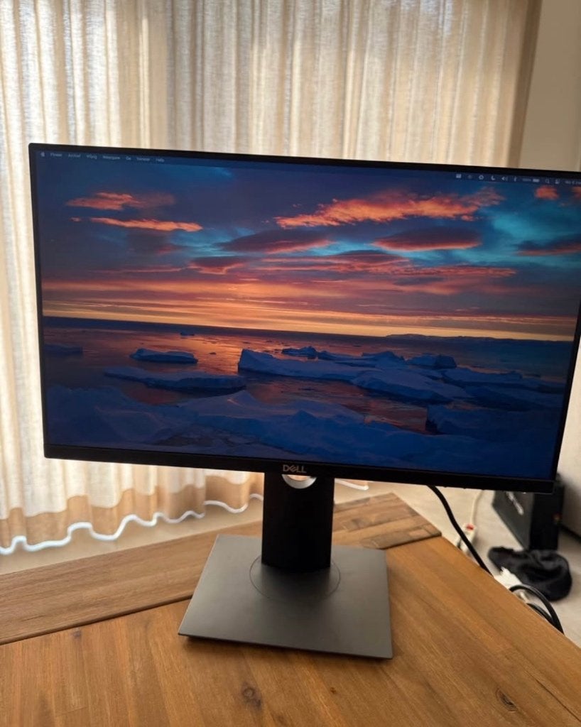 Dell computer scherm, Computers en Software, Ophalen, HD, Zo goed als nieuw, DisplayPort