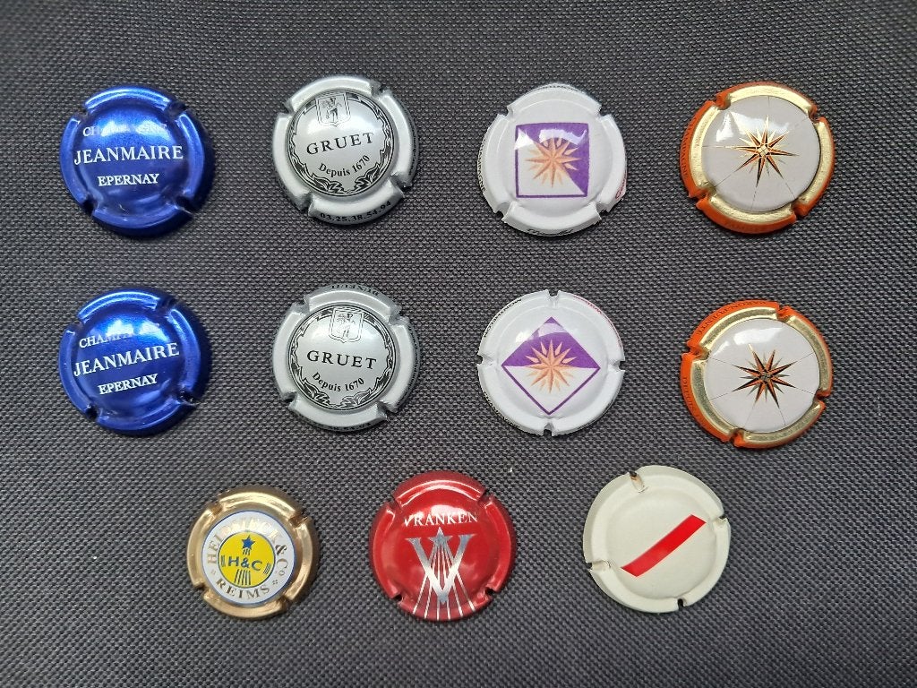 Capsules de champagne, 11 au total, dont quelques doubles, Collections, Enlèvement