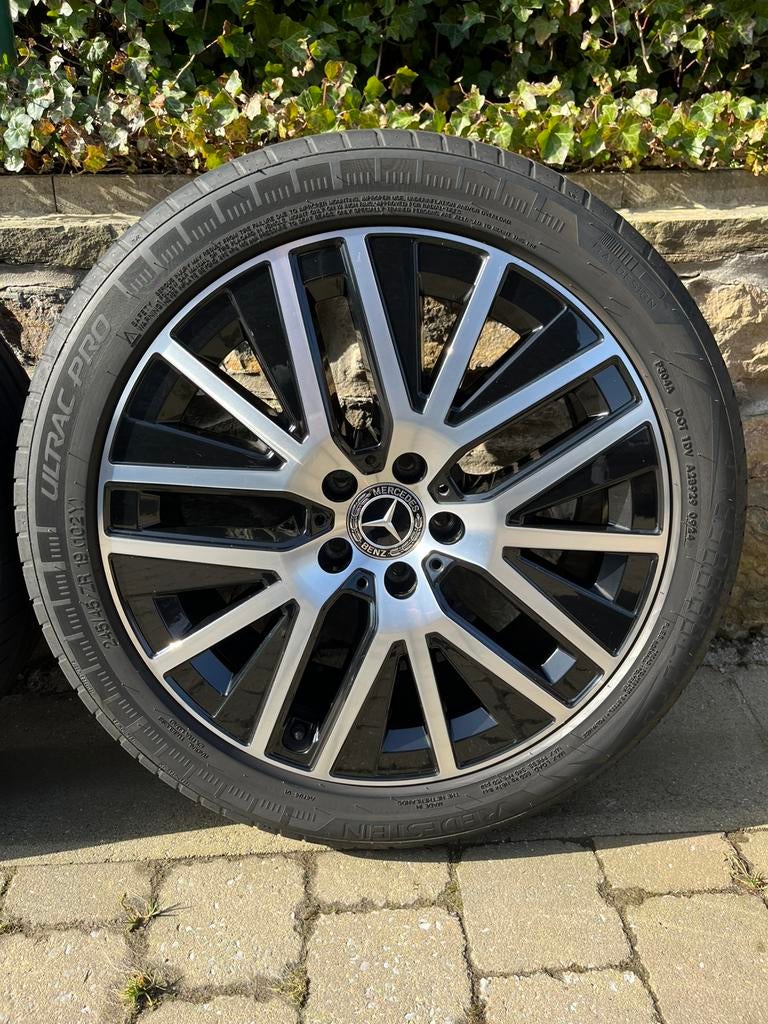 Jantes Mercedes 245/45 R19, Pneus et Jantes, 245 mm, Pneus été, 19 pouces
