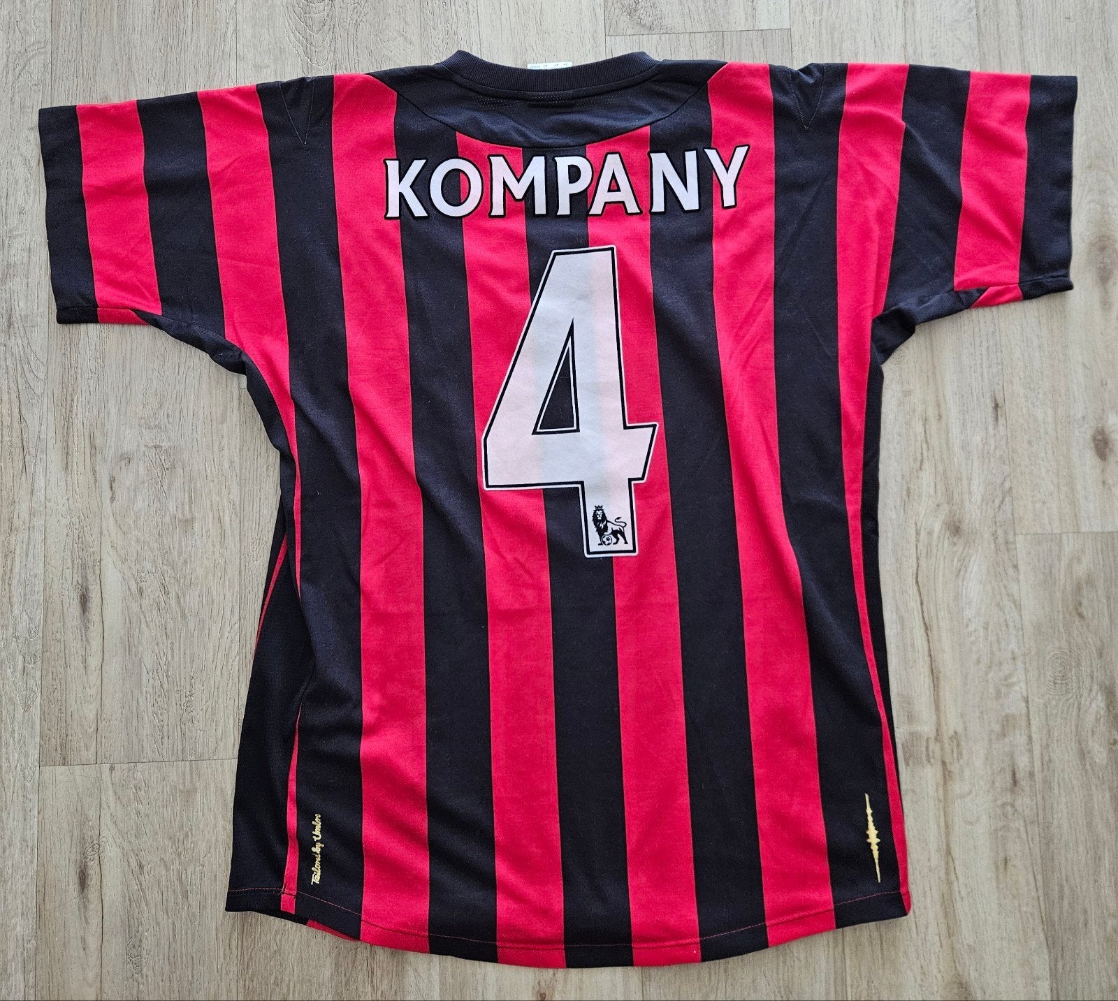Maillot de football de Manchester City | Kompany version jou, Enlèvement ou Envoi, Comme neuf, Maillot