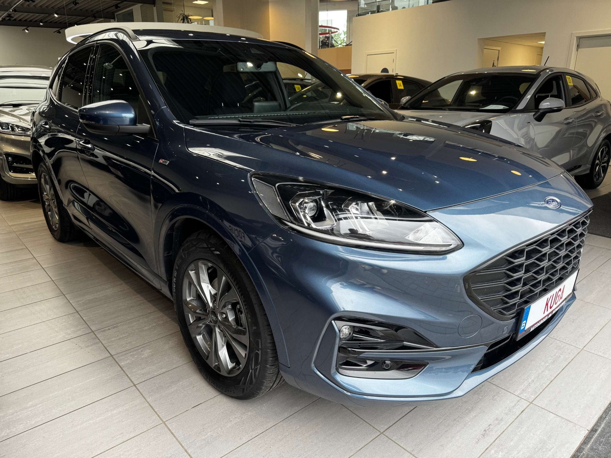 Ford Kuga ST-Line 1.5 Ecoboost 150PK 6v Manueel Chrome Blue, Auto's, Ford, Stof, Gebruikt, Parkeersensor, Blauw