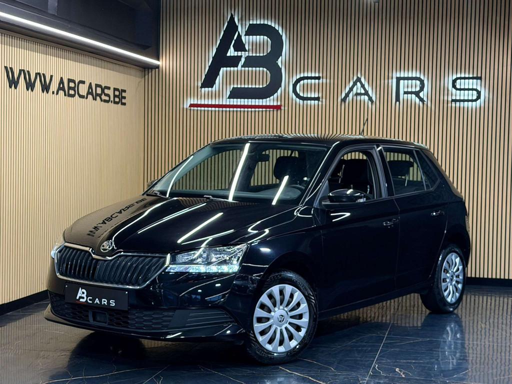 Skoda Fabia 1.2i * 1ER PROPRIÉTAIRE * GARANTIE 12 MOIS *, Auto's, Gebruikt, 1198 cc, Zwart, 1545 kg