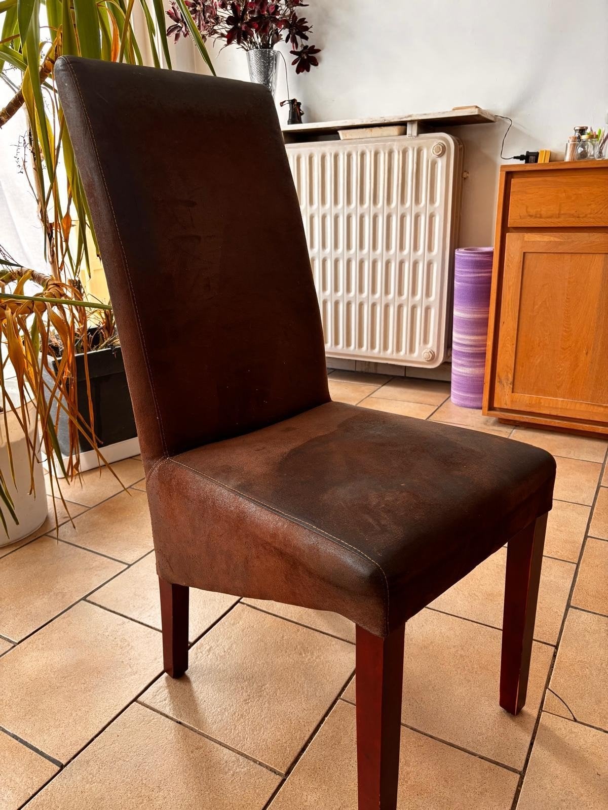 5 stoelen stoelen, Ophalen