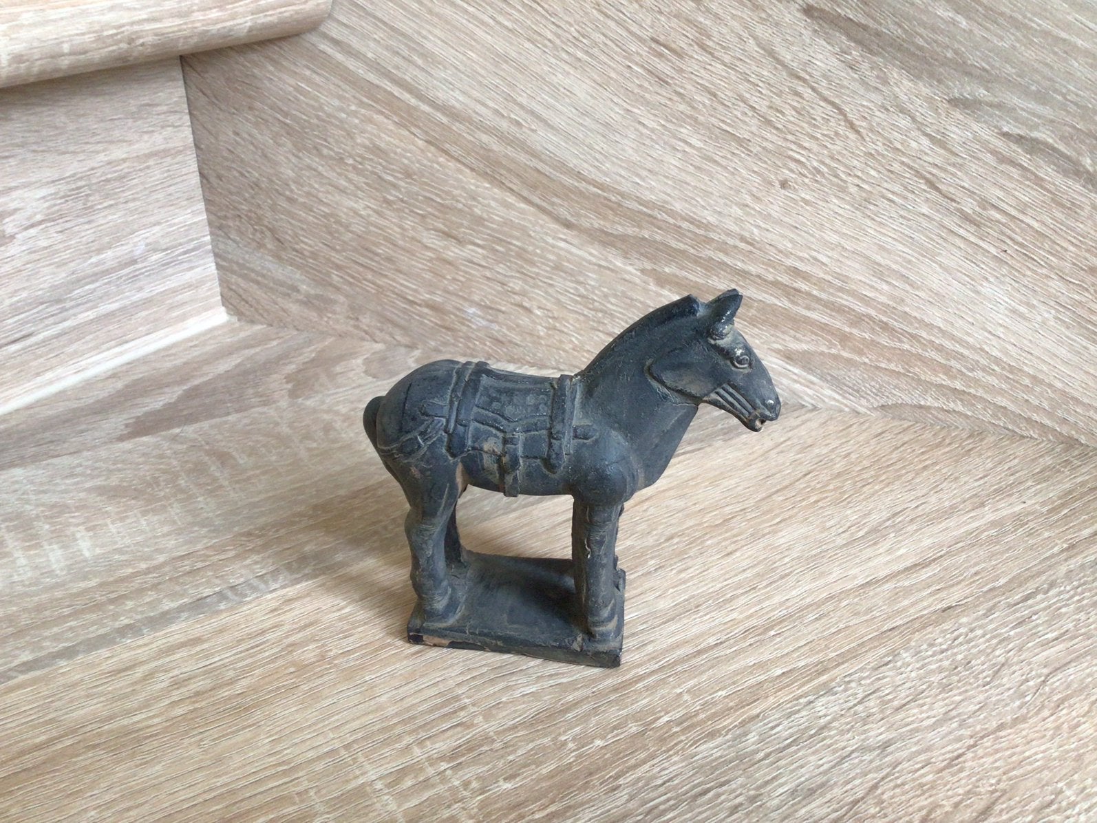 Cheval en terre cuite, Enlèvement ou Envoi, Comme neuf