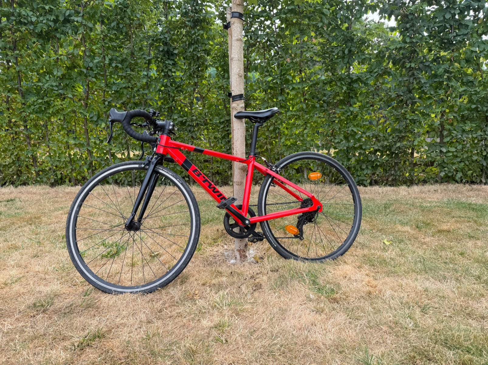 Racefiets voor kinderen - Triban 100 - 26”, Fietsen en Brommers, Ophalen, Zo goed als nieuw, 20 inch of meer