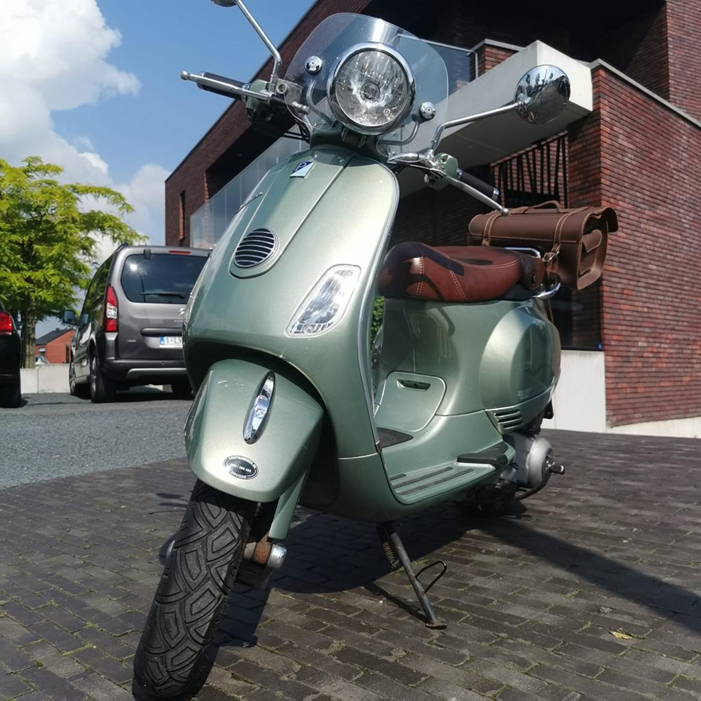 Vespa lxv, Ophalen, Zo goed als nieuw