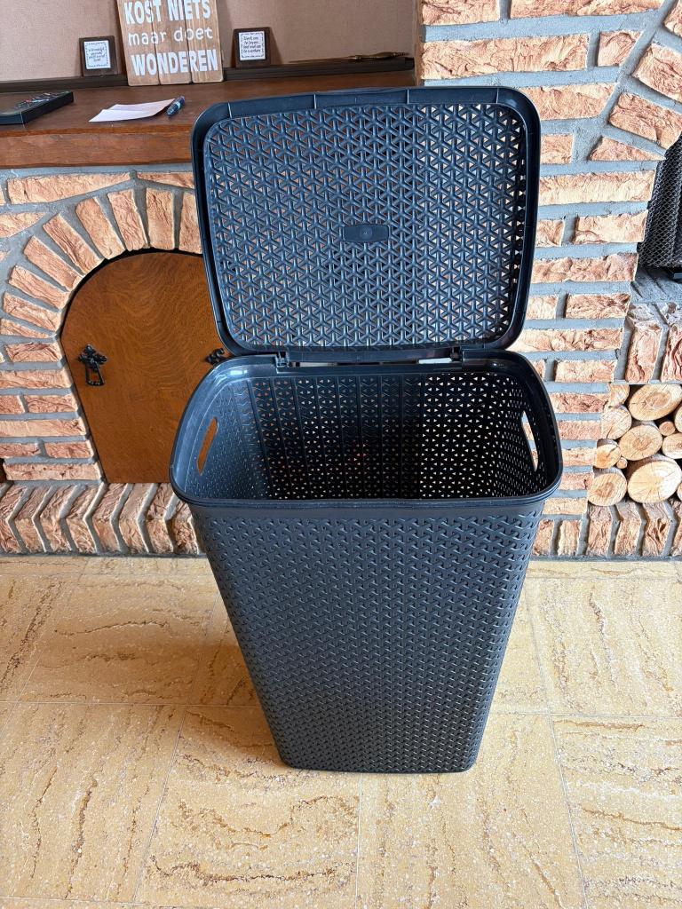 Wasmand curver, Huis en Inrichting, Ophalen