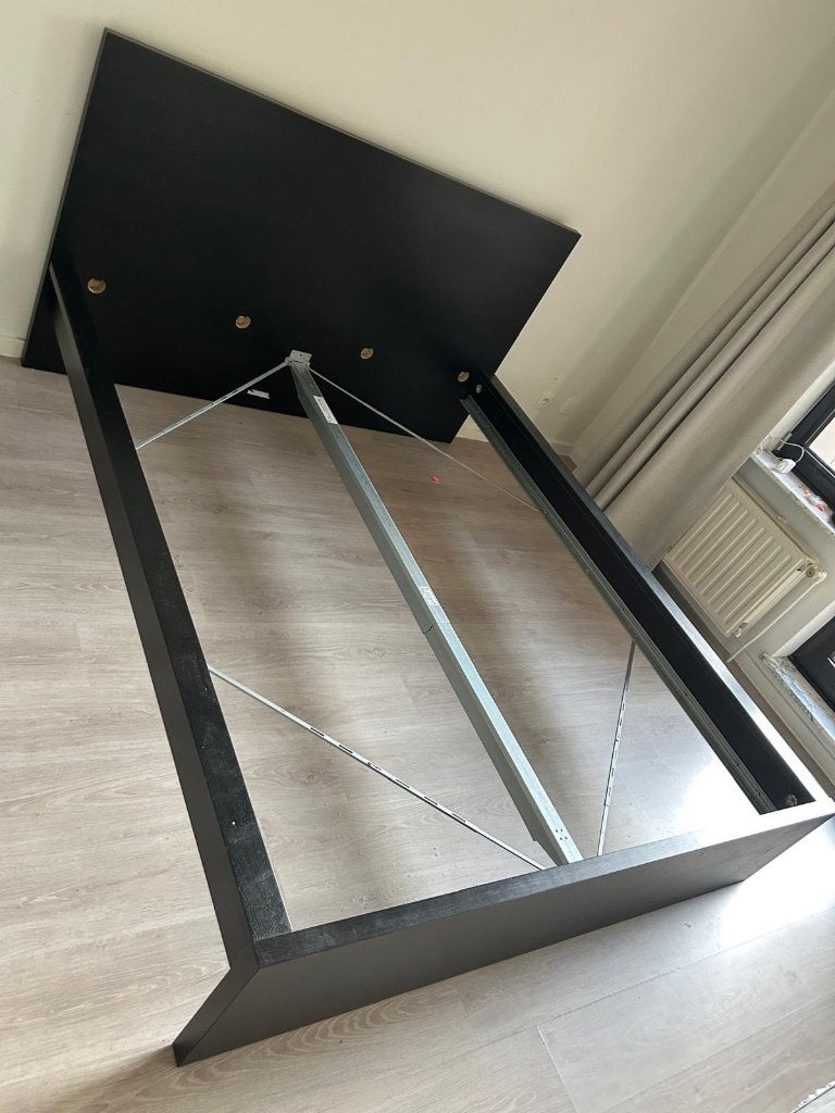 Ikea bed + matras, Huis en Inrichting, Ophalen, Zwart, Tweepersoons, Zo goed als nieuw