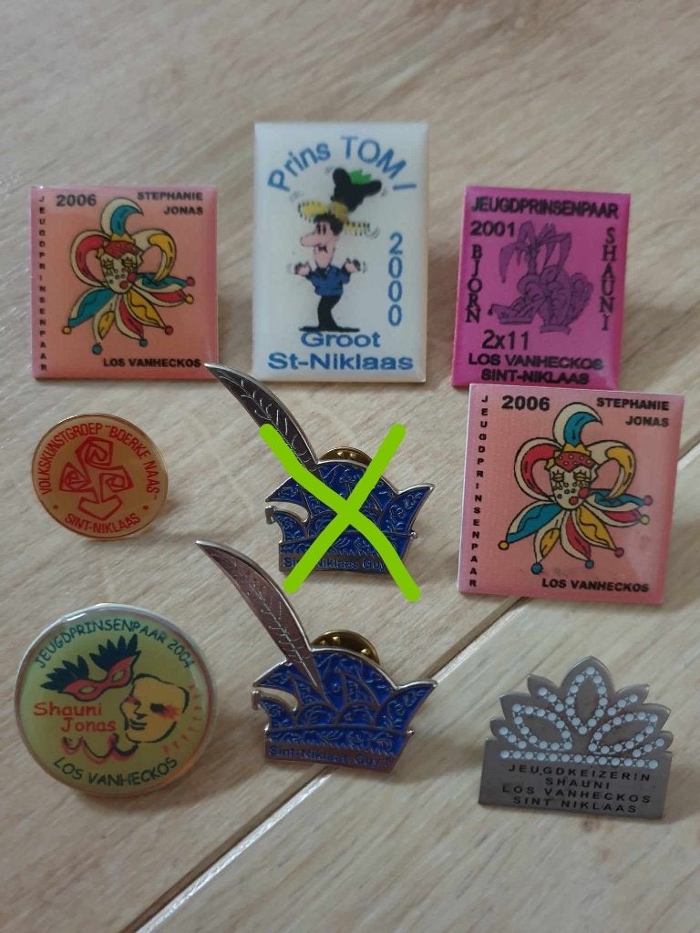 Carnaval pins Sint-Niklaas, Verzamelen, Speldjes, Pins en Buttons, Ophalen of Verzenden