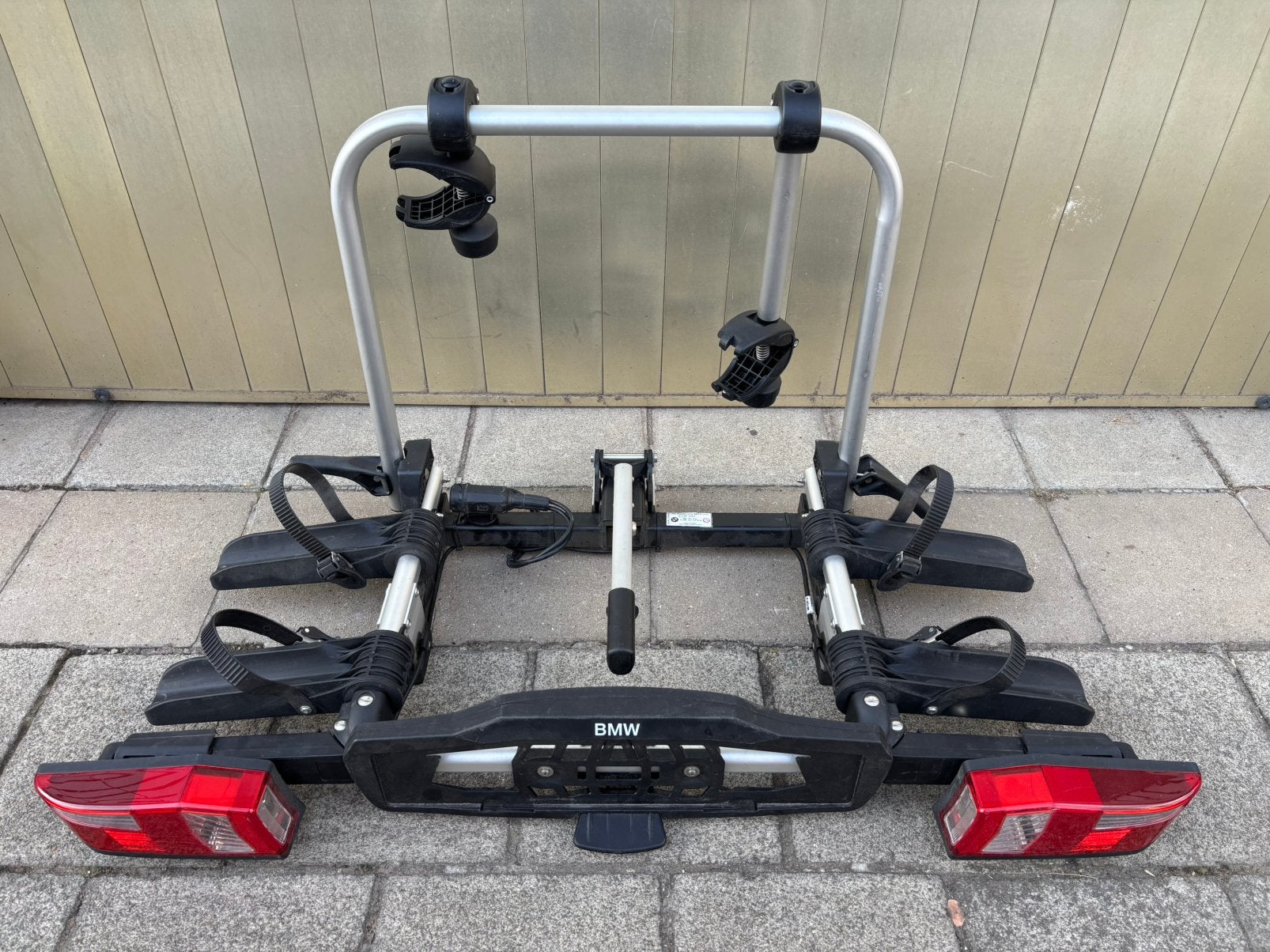 BMW fietshouder voor twee fietsen, Ophalen, 2 fietsen, Zo goed als nieuw