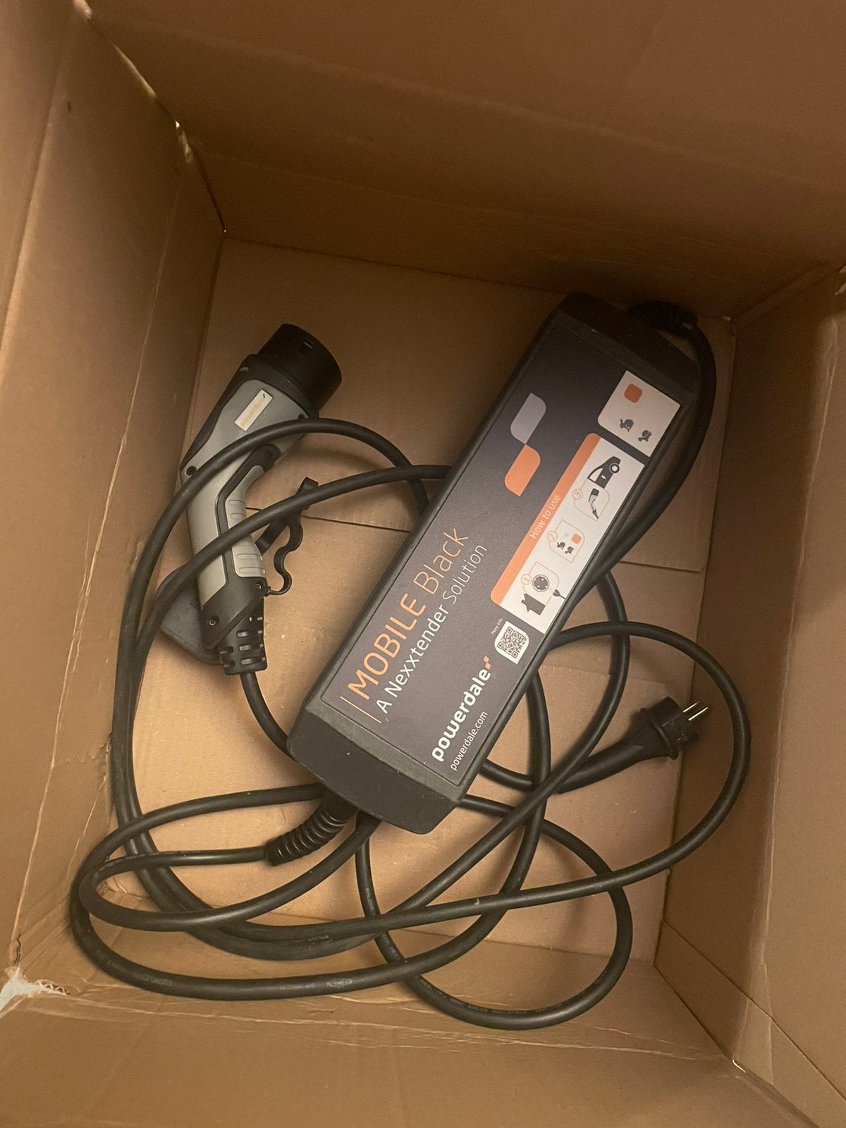 Oplader voor elektrische auto's, Auto-onderdelen