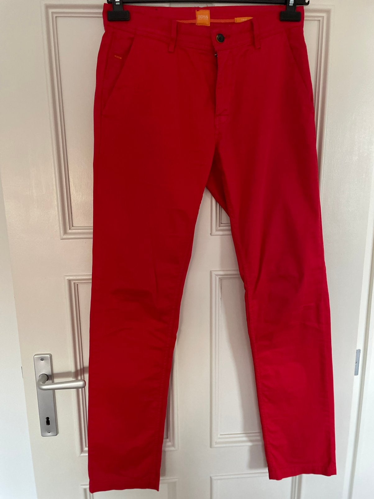 Herenbroek hugo boss, Kleding | Heren, Ophalen of Verzenden, Zo goed als nieuw, Overige maten, Rood