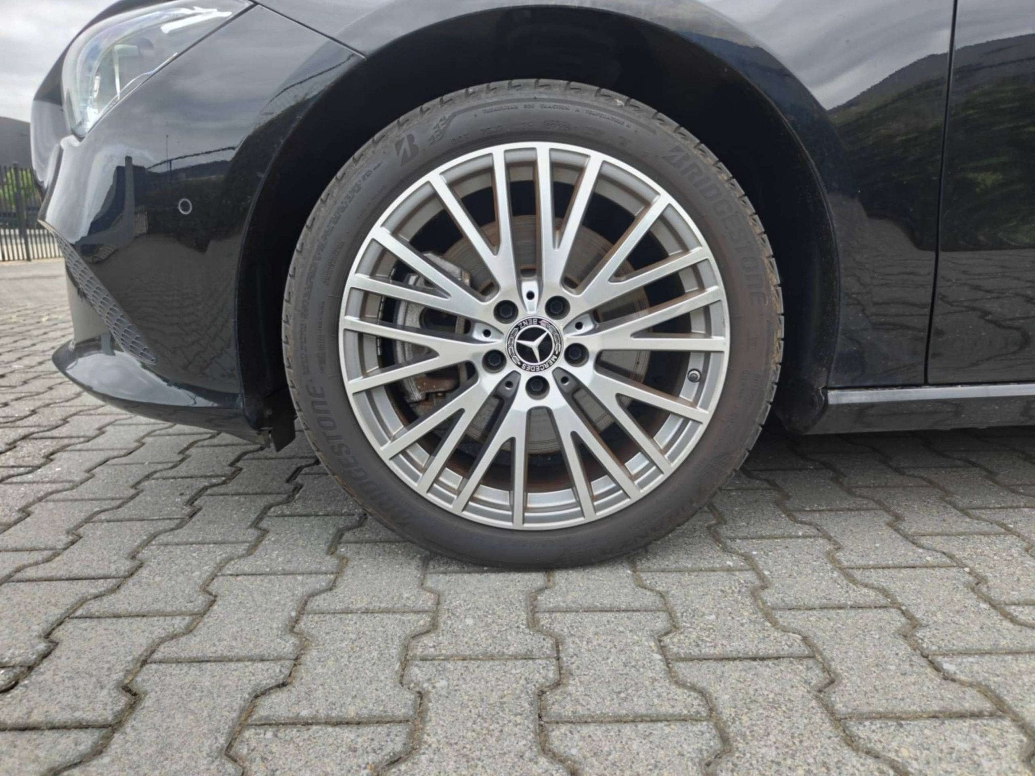 Mercedes-Benz CLA 250 e PHEV Business/LED/WarmLeder/CAM/18"/, Gebruikt, Zwart, 4 cilinders, Zwart