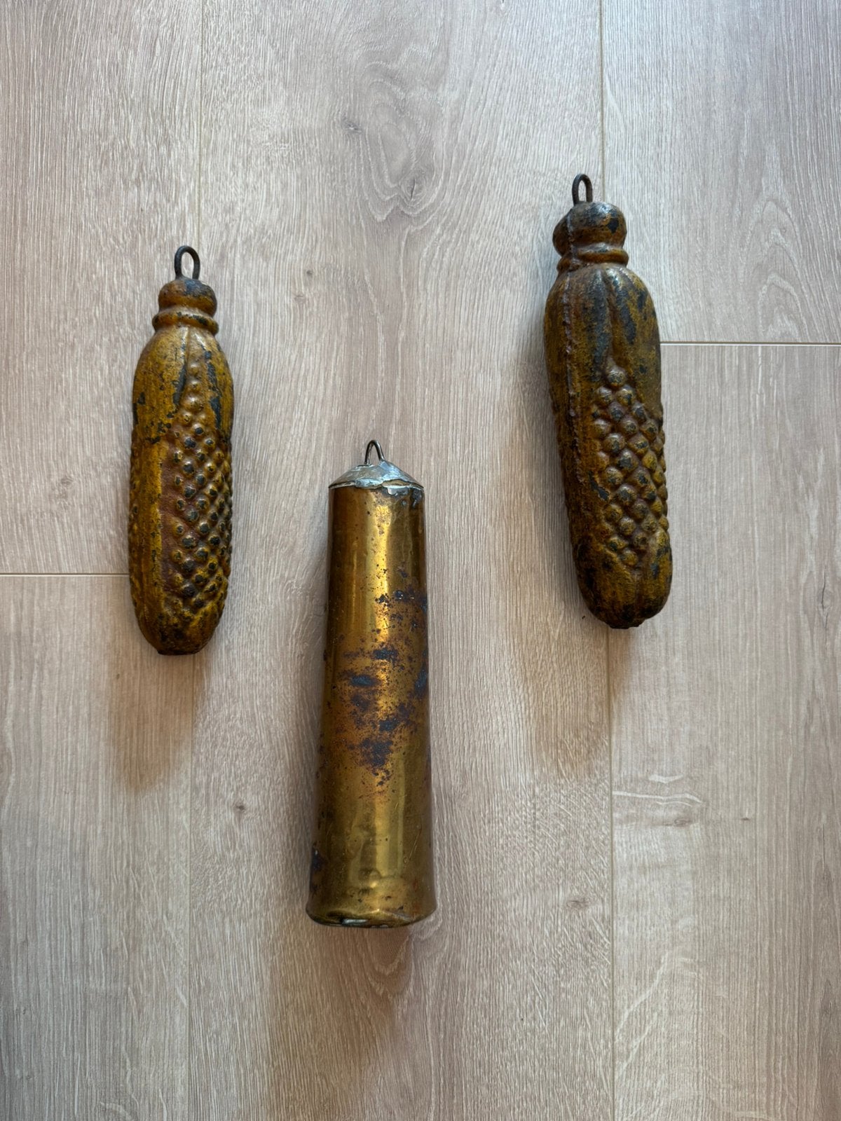 Drie gewichten van een antieke Friese klok, Antiek en Kunst, Antiek | Klokken, Ophalen