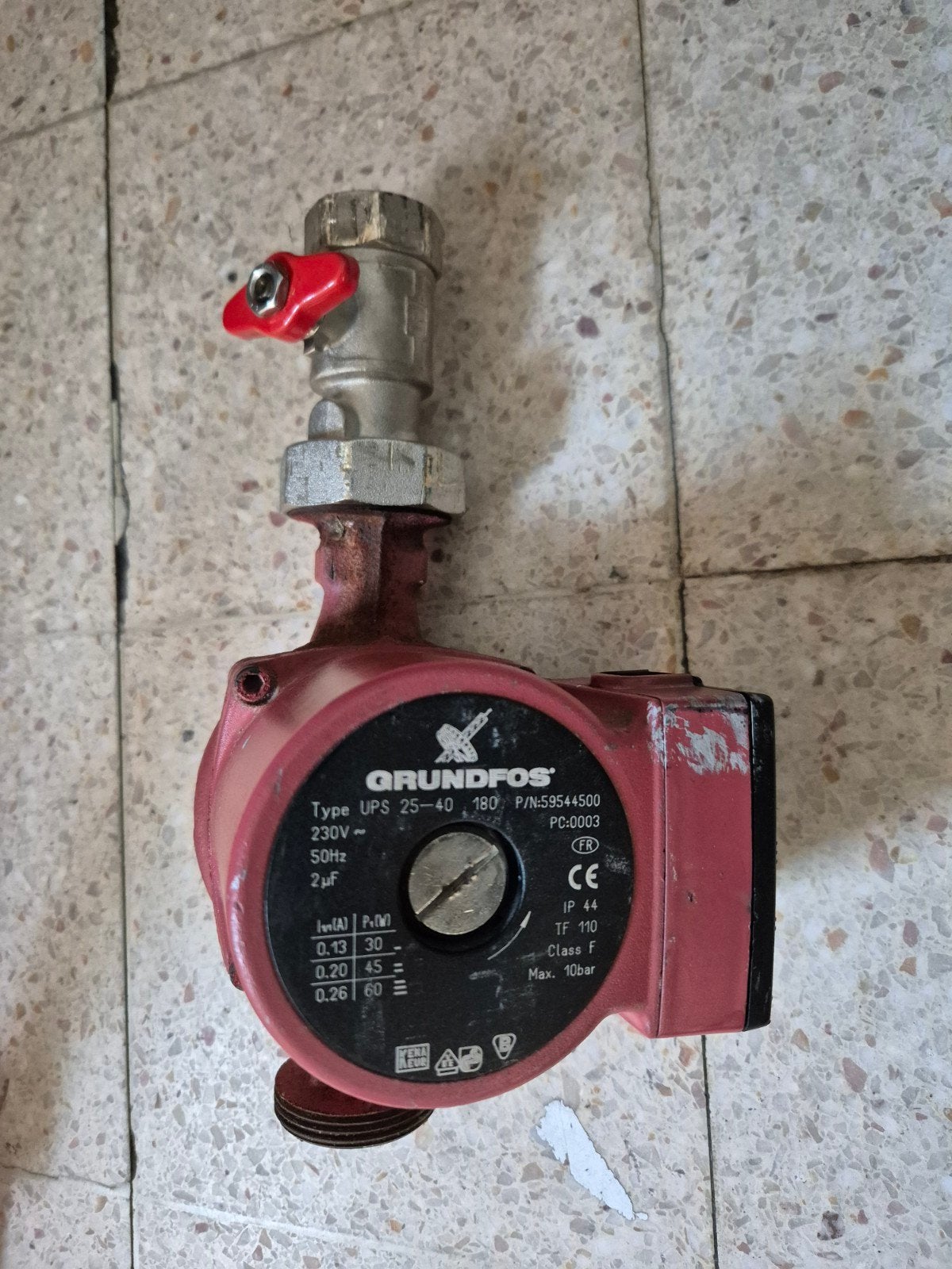 pomp voor mazout ketel, Doe-het-zelf en Bouw, Verwarming en Radiatoren, Ophalen, Zo goed als nieuw