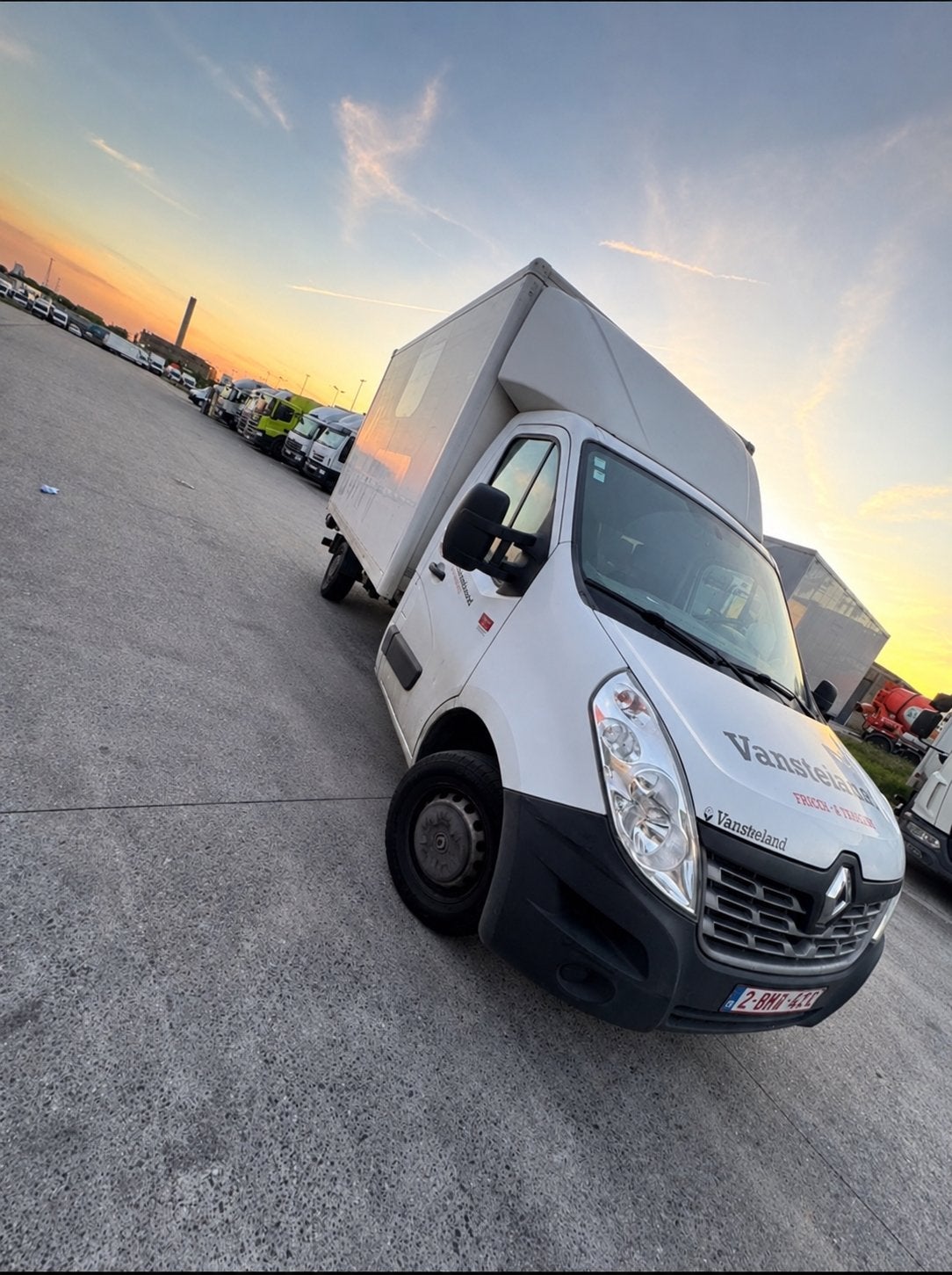 Renault master 20m3 hayon électrique