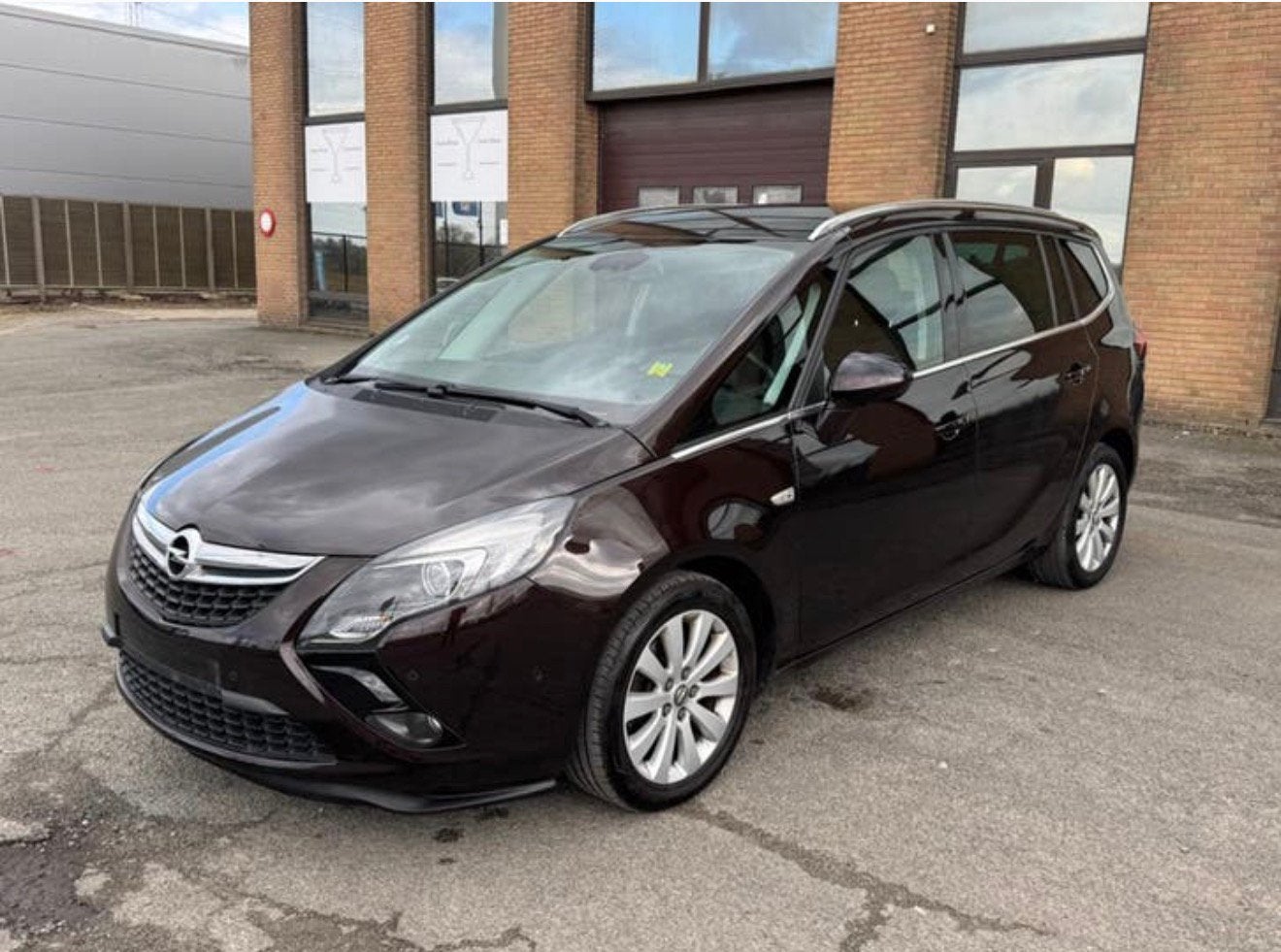 Opel Zafira 1.4 essence Euro 6B Gps Airco, Auto's, Bedrijf, 5 deurs, https://public.car-pass.be/vhr/f46d51e0-302a-473b-9f1a-8306e9371e08