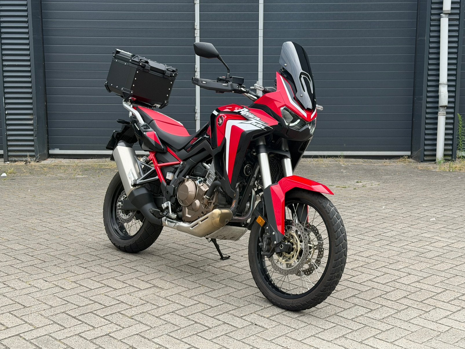 HONDA AFRICA TWIN 1100 CRF Schakel - Nieuwstaat, 1e eigenaar, Motoren, Motoren | Honda, Traction Control, 2 cilinders, Occasion