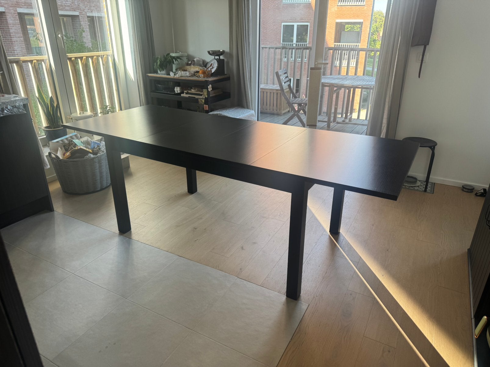 Table extensible IKEA, noire — 84 x 140 cm (jusqu'à 220 cm), Maison & Meubles, IKEA, scandinavisch, Comme neuf, Enlèvement, 50 à 100 cm