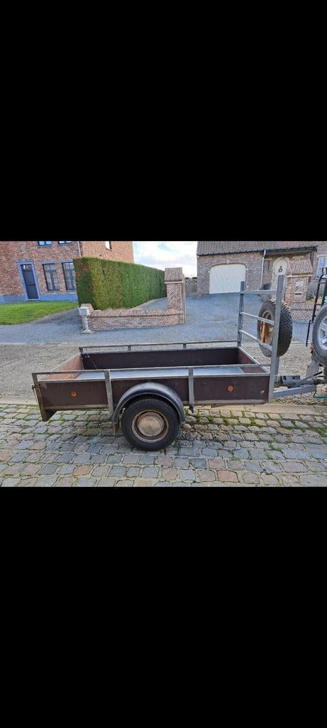 Trailer Aanhangwagen Remorque, Ophalen