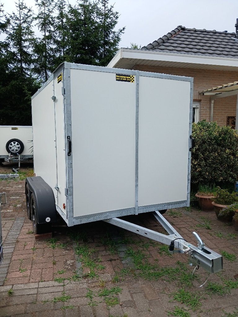 gesloten aanhangwagen, Enlèvement