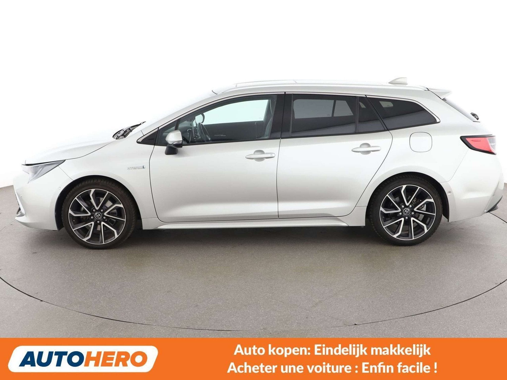 Toyota Corolla 2.0 Hybrid Dynamic Business (automatique), Argent ou Gris, Achat, Corolla, 5 portes