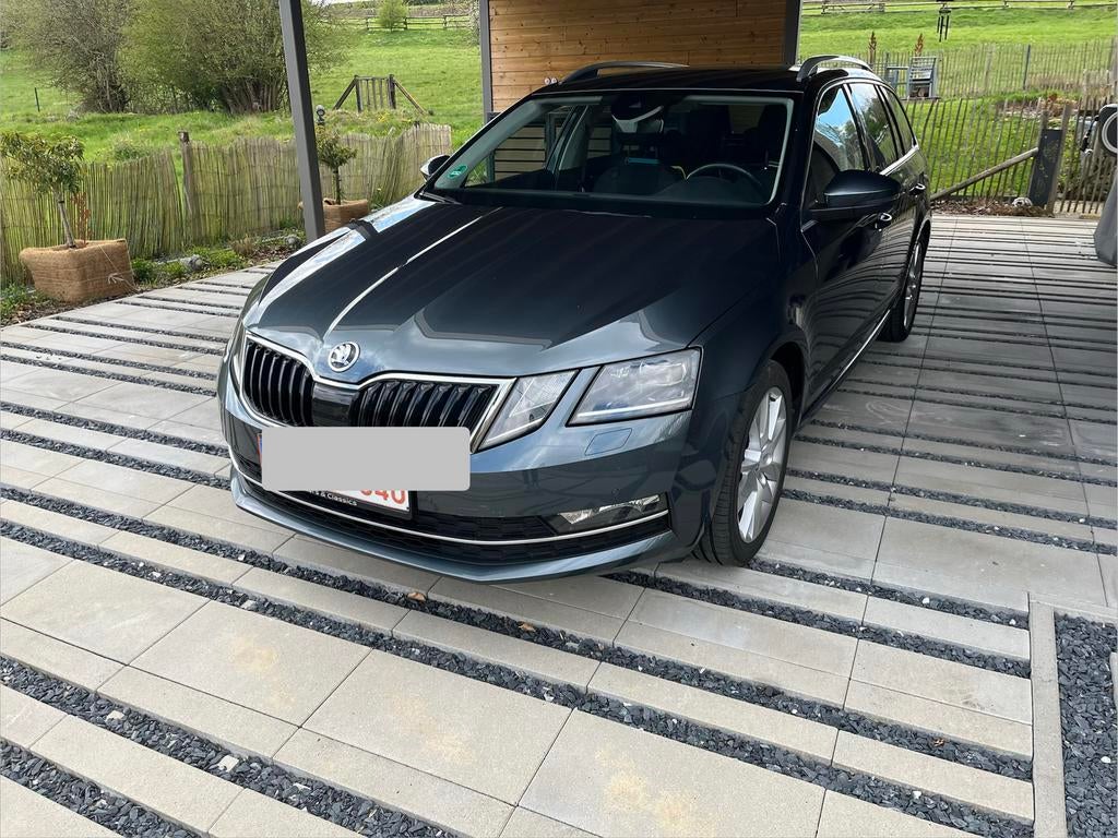 Skoda Octavia 1.0 TSI DSG, Autos, Skoda, Argent ou Gris, Achat, Euro 6, Capteur de stationnement