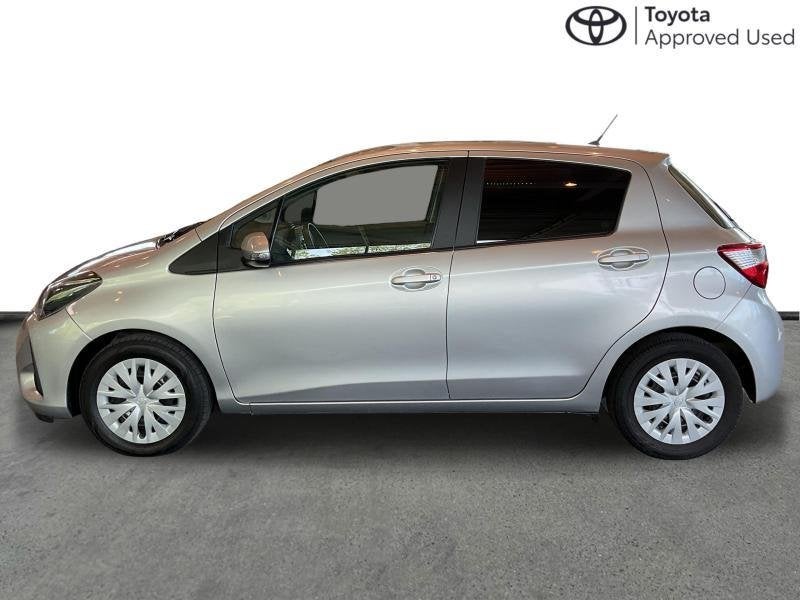Toyota Yaris Comfort Camera, Argent ou Gris, Achat, 112 ch, 1496 cm³