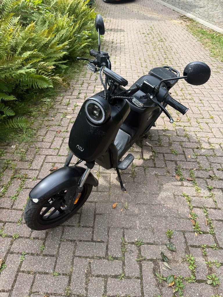 NIU UQi GT elekt. scooter | 2023 | 9.272 km | 42Ah ext range, Niu, Classe B (45 km/h), Enlèvement, Utilisé