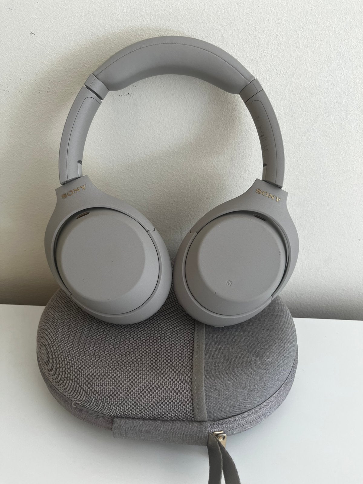 Casque Sony WH-1000XM4, Enlèvement ou Envoi, Réglable, Comme neuf, Argent