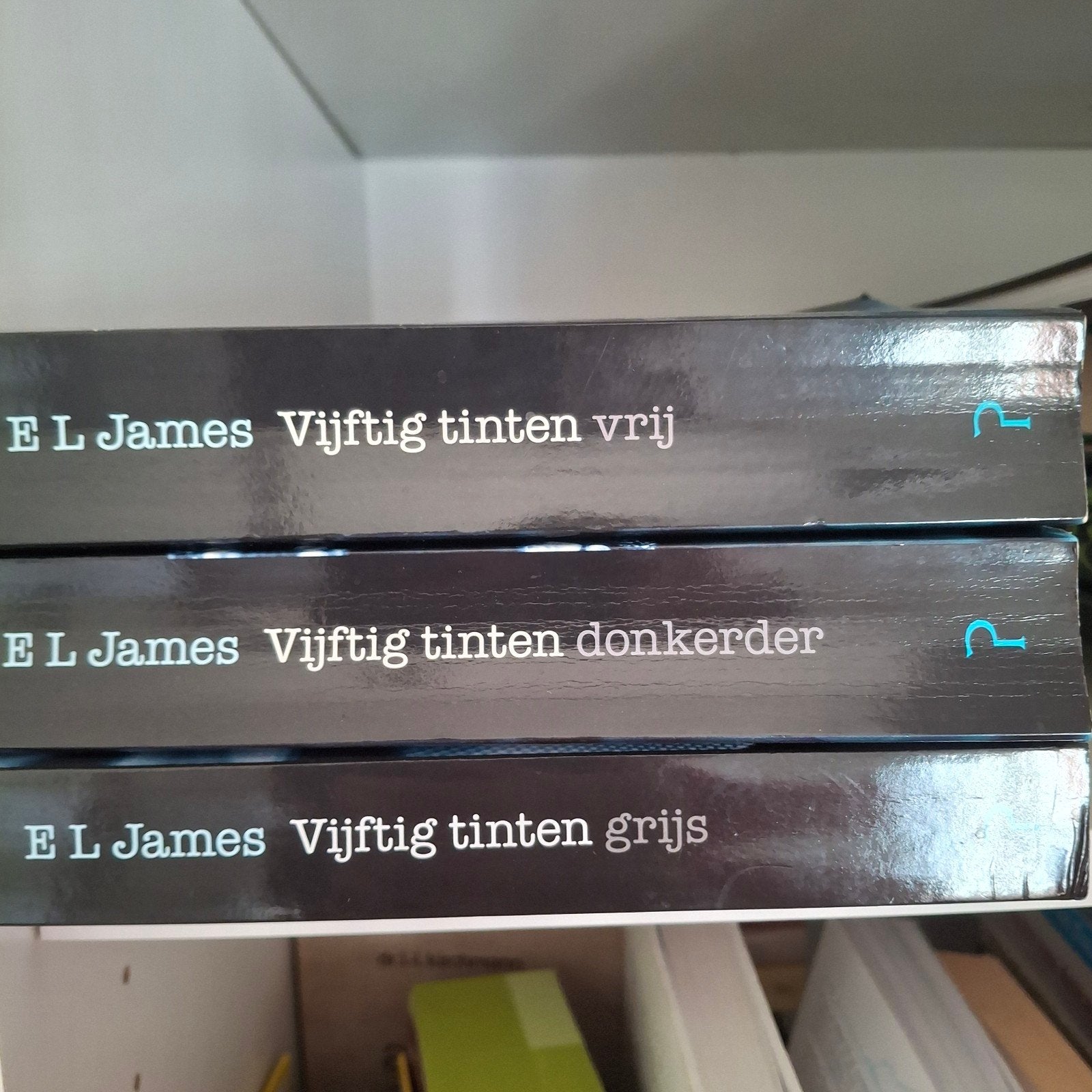 3 boeken 50 tinten grijs, Enlèvement ou Envoi, Comme neuf, El james