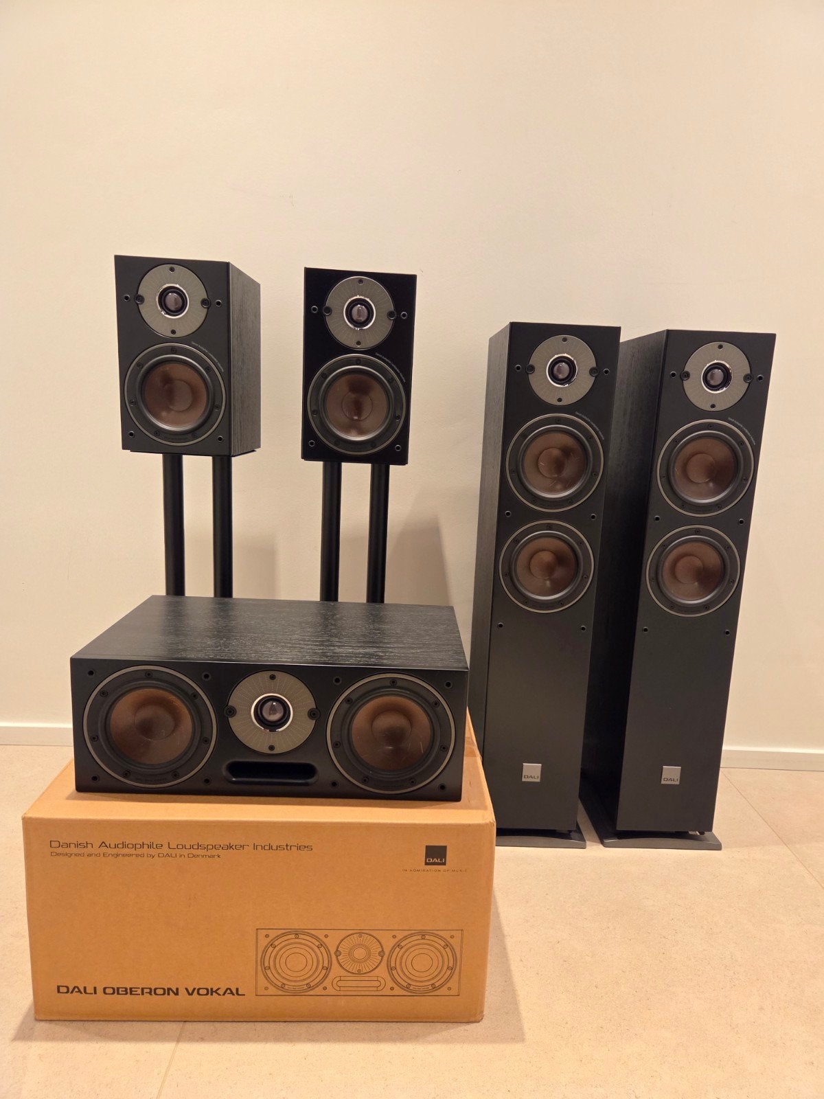 Dali Oberon 5.0 homecinema set - perfecte staat, Audio, Tv en Foto, Ophalen, 120 tot 150 watt, Zo goed als nieuw, Dali