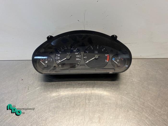 Instrument de bord d'un BMW 3-Serie (3-Serie 90-), -, 3 mois de garantie, Utilisé, -