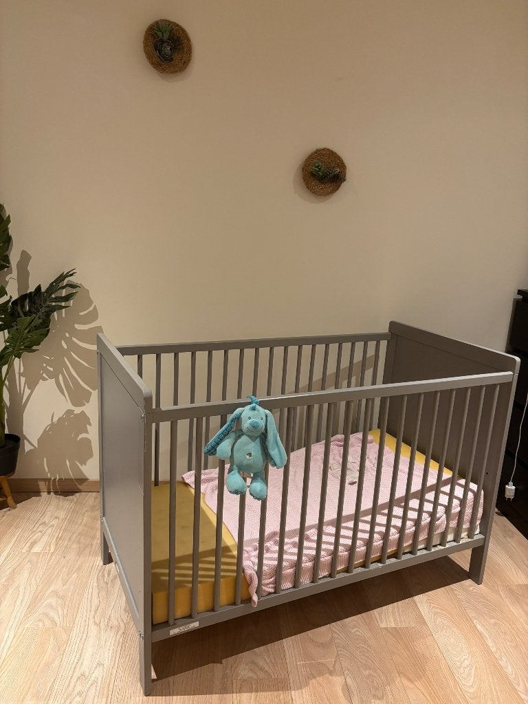 Babybed met matras, Ophalen, Zo goed als nieuw, Matras