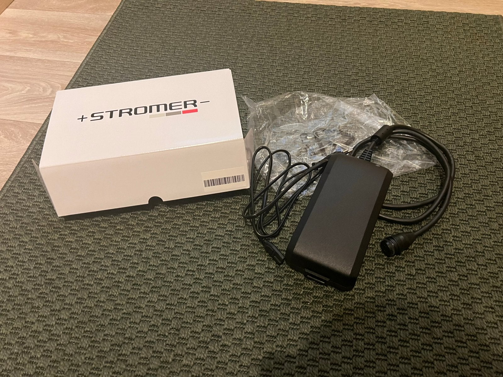 Stromer CR246 accu lader - nieuwstaat, Zo goed als nieuw
