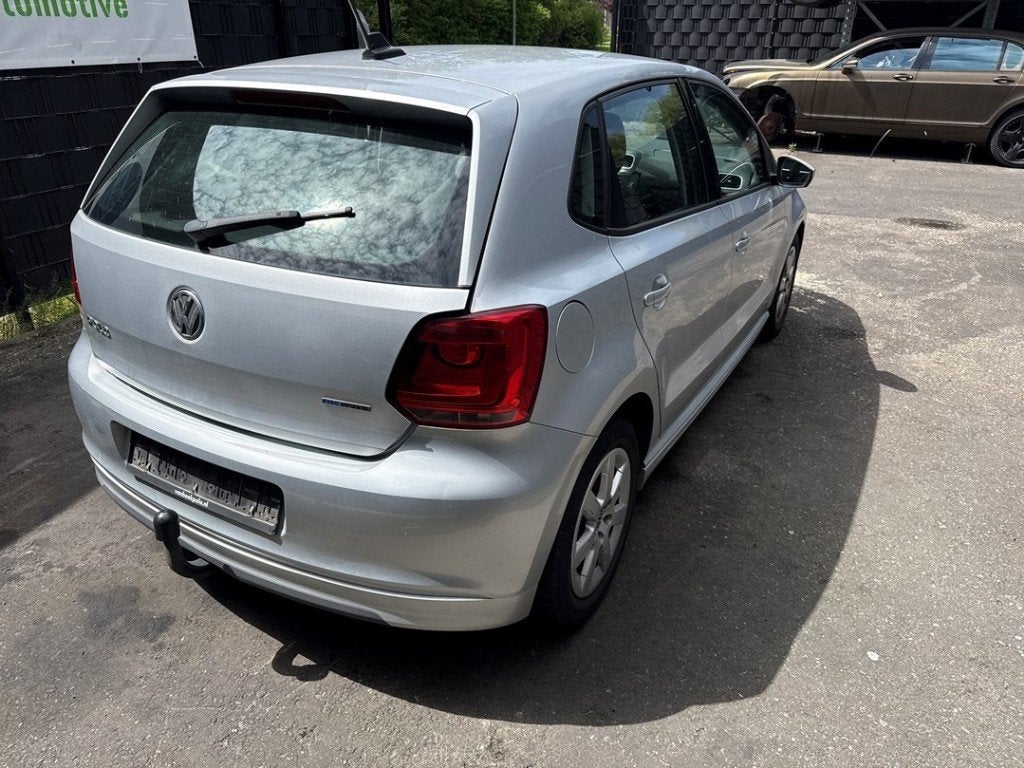 FEU ARRIÈRE DROIT Volkswagen Polo V (6R) (|6R0945096AH|), Volkswagen, Volkswagen AG, Utilisé, Kundenbetreuung@volkswagen.de